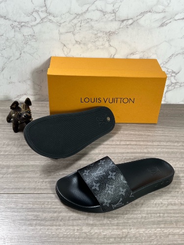 Louis Vuitton Waterfront mule slides — 4
