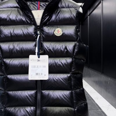 Moncler Black Ghany Down Gilet — 6