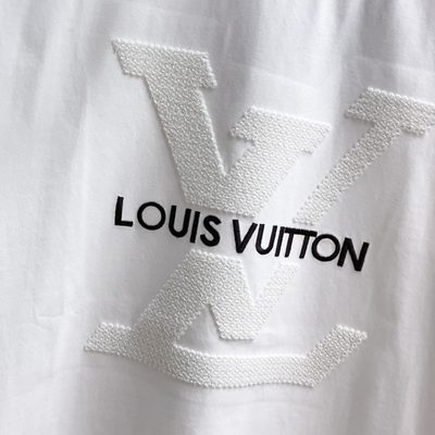 LV T-shirt — 4