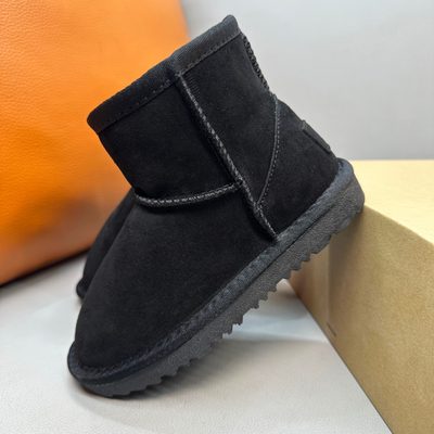 UGG mini classic flat ankle boots — 5