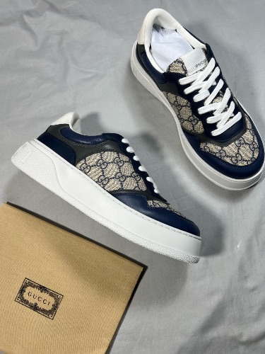 Gucci Men's GG Supreme Canvas chunky sneakers