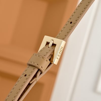 Fendi Baguette Wallet on Chain (T) — 5