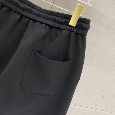 Gucci shorts — 9