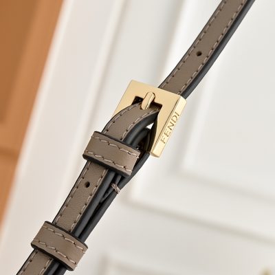 Fendi Baguette Wallet on Chain (T) — 5
