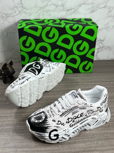 Dolce & Gabbana hand-painted graffiti calfskin nappa Daymaster sneakers