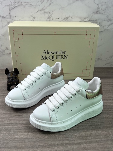 Alexander McQueen women's oversized sneakers — 3