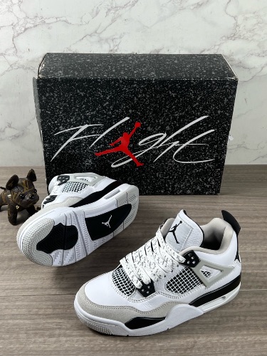 Nike Air Jordan 4 Retro Military Black sneakers