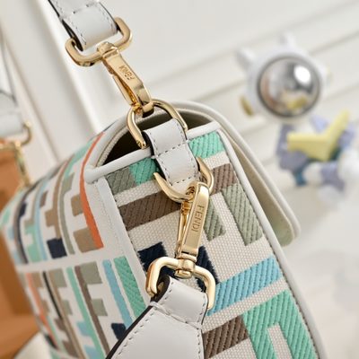 Fendi Baguette bag (T) — 4