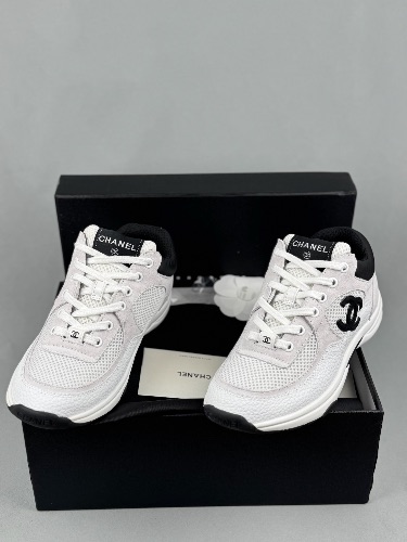 Chanel CC Logo Sneaker White/Black