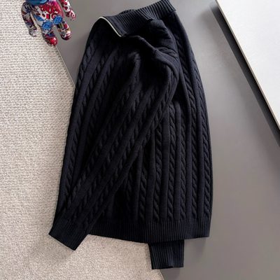 Burberry long-sleeved knit sweater — 7