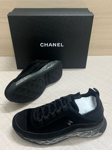 Chanel Wmns 'Velvet Calfskin Grosgrain Sneaker