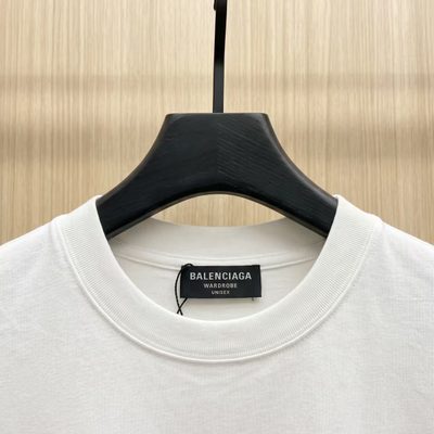 Balenciaga T-shirt — 3