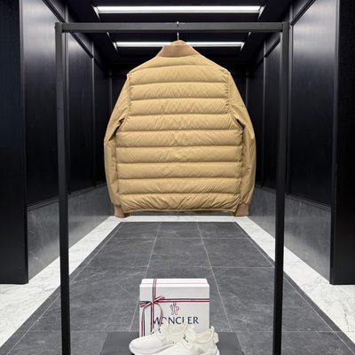 Moncler Contrin down gilet — 9