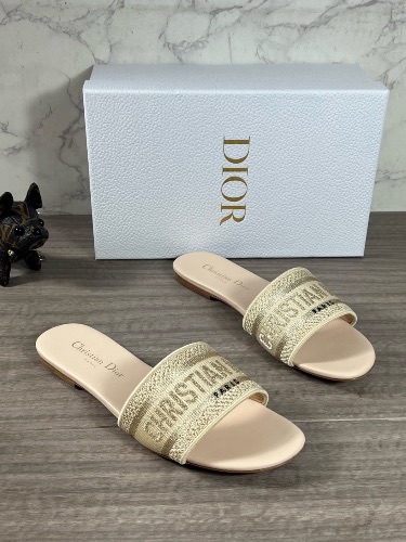 Christian Dior beige and gold embroidered Dway slide sandals — 4