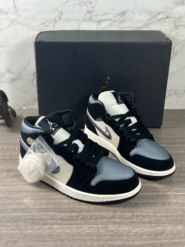 Nike Air Jordan 1 Mid Satin Smoke Grey sneakers — 3