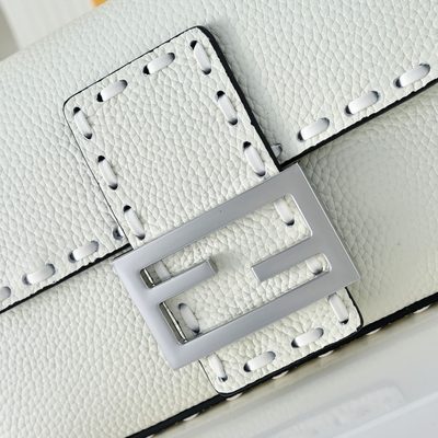Fendi Baguette bag (T) — 3