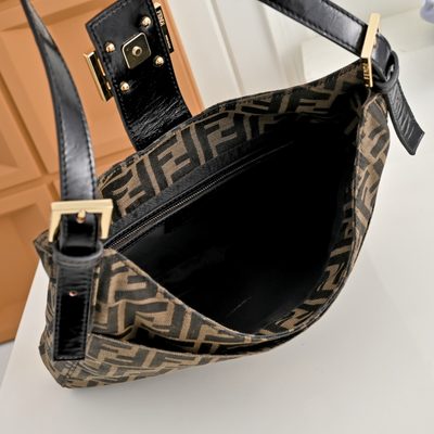 Fendi Zucca Mamma Baguette (T) — 9