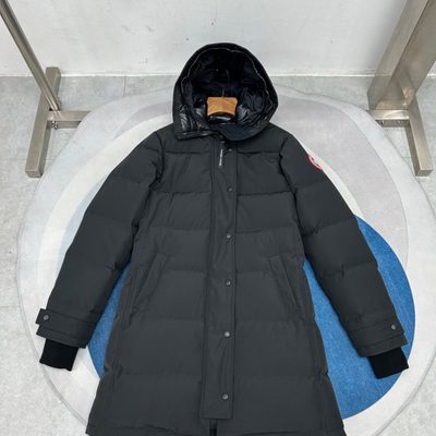 Canada Goose Women's Shelburne Parka — 3