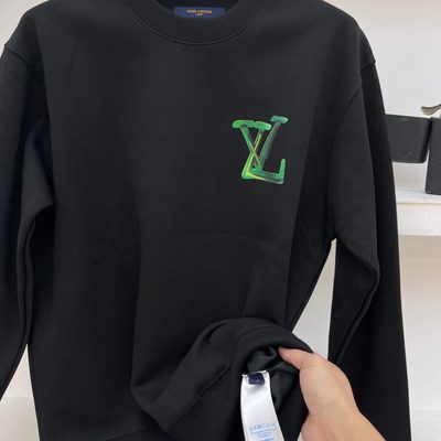 LV crewneck sweatshirt — 7