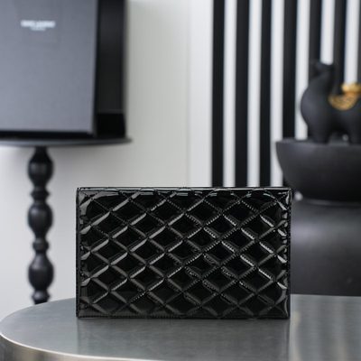 Saint Laurent Paris Matelassé Patent-Leather Clutch — 4