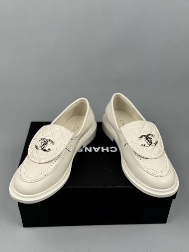 Chanel CC Turn Lock Loafers in white leather — 4