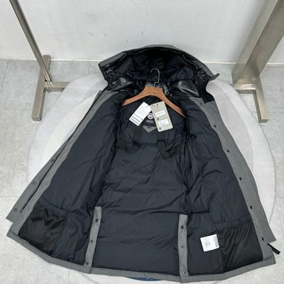 Canada Goose Women's Shelburne Parka — 4
