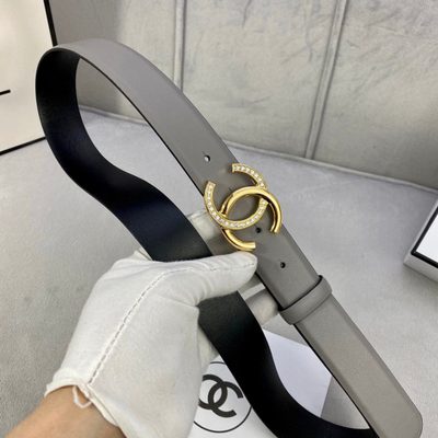 Chanel leather belt features a signature CC logo buckle — 3