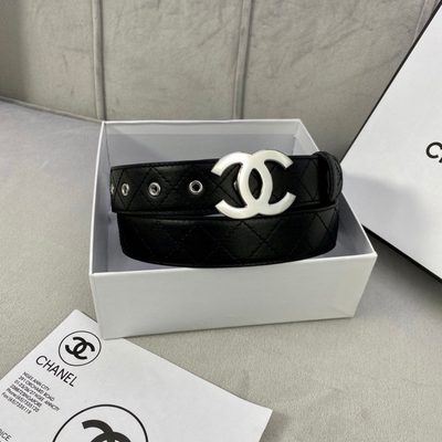 Chanel quilted leather belt featuring a prominent silver interlocking CC logo buckle — 4