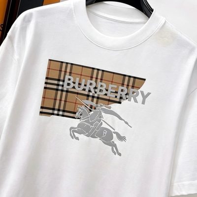 Burberry T-shirt — 3