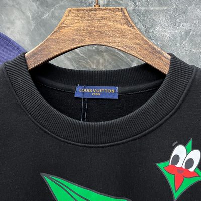 LV crewneck sweatshirt — 5