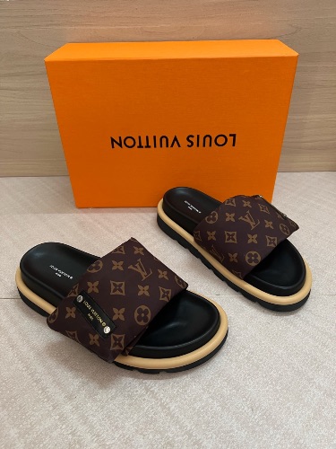 Louis Vuitton Cacao Brown Pool Pillow Flat — 4