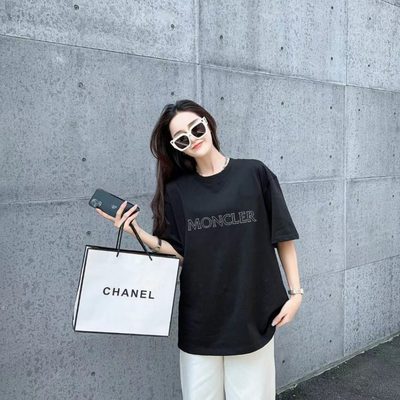 Moncler logo-printed crew neck t-shirt — 9