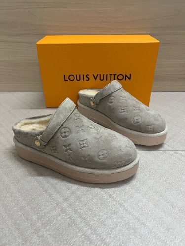 Louis Vuitton Aspen Platform Mules in beige suede — 4