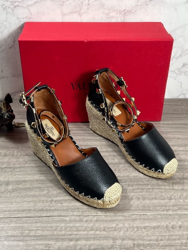Valentino Garavani Rockstud Double leather wedge espadrilles — 4