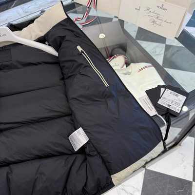 Moncler Guersac Hooded Diagonal-Quilted Down Gilet — 8