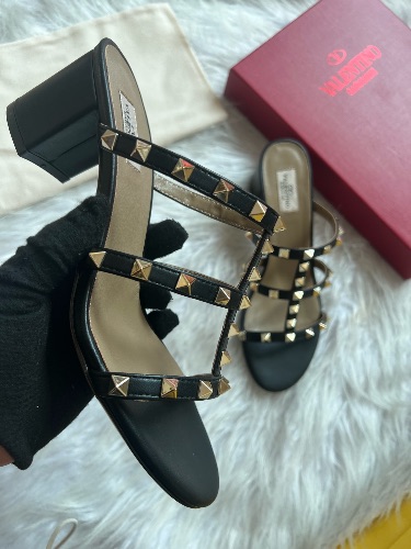 Valentino Garavani Rockstud block heel sandals — 4