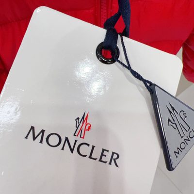 Moncler Enfant navy blue hooded down puffer coat — 8