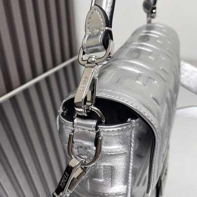 Fendi Baguette bag (T) — 3