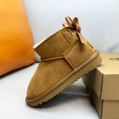 UGG short-shaft suede-style ankle boots — 5