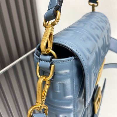 Fendi Baguette bag (T) — 3