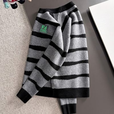 Fendi knit crewneck sweater — 7
