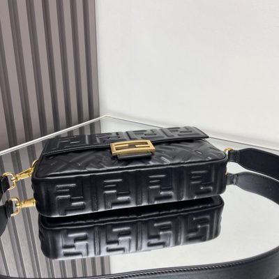 Fendi Baguette bag (T) — 5
