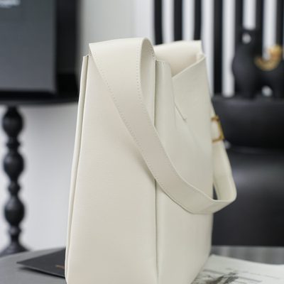 Saint Laurent Le 5 À 7 supple crossbody bag — 6