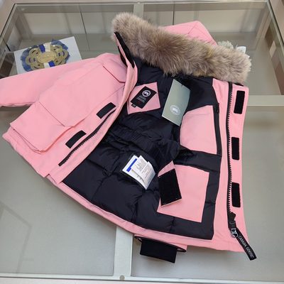 Canada Goose-style expedition winter parka jacket — 6