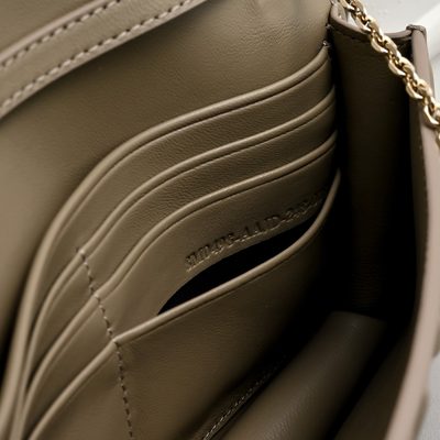 Fendi Baguette Wallet on Chain (T) — 7