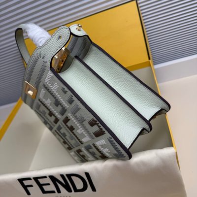 Fendi Peekaboo ISeeU bag (T) — 3