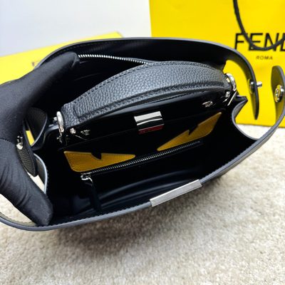 Fendi Peekaboo ISeeU leather bag (T) — 10