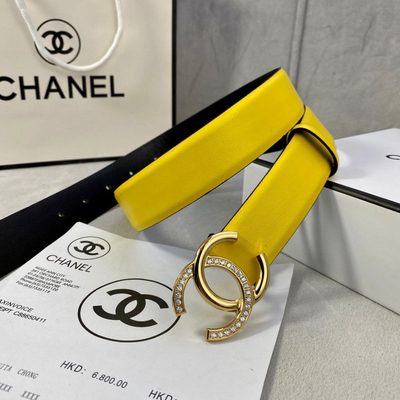 Chanel yellow leather belt features a silver-tone buckle — 4