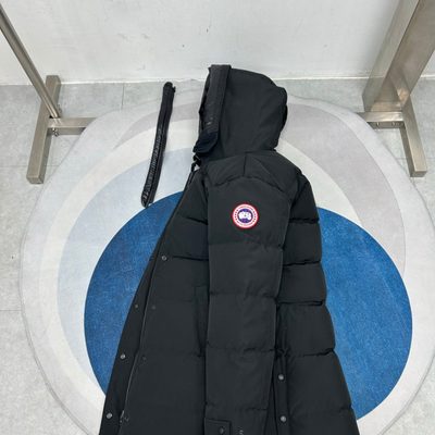 Canada Goose Women's Shelburne Parka — 5