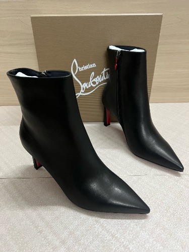Christian Louboutin Condora 85 black leather pointed-toe ankle boots — 4